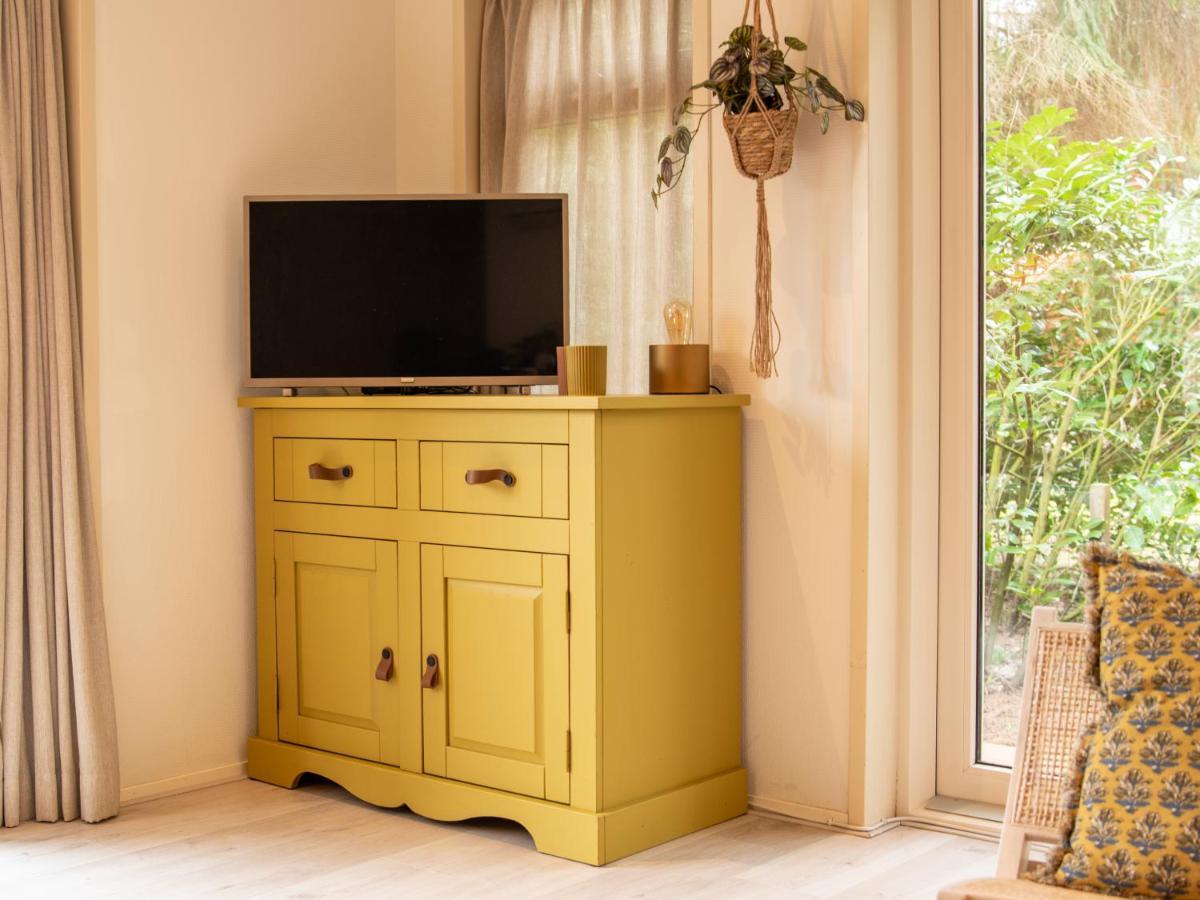 Stayatsas Tiny House Julia In De Bossen Op De Veluwe! Эпе Экстерьер фото